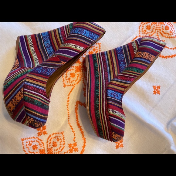 Steve Madden Pammyy Multicolor Nordic Platform - Picture 3 of 9